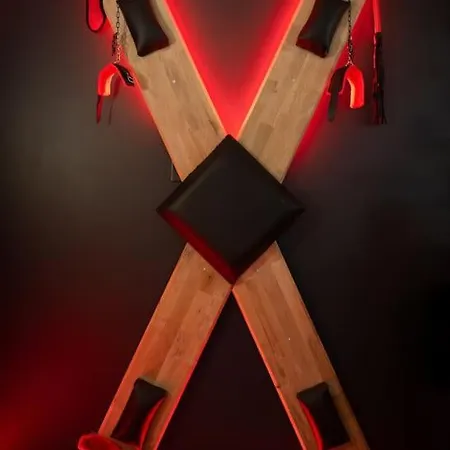 דירה Insolite, Night Secret Groot מילאו